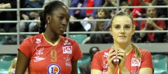 kama-diarra-et-delphine-nercher-(de-g-a-dr-)-ont-rate-leur-match-face-a-poitiers-photo-darek-szuster