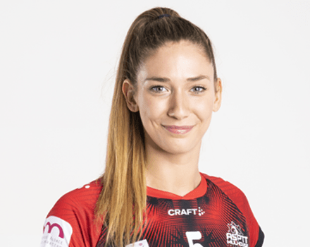 5 VAN AVERMAET Silke - Portrait