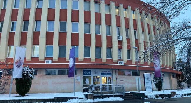 a5f8f2f8-9146-4460-81f5-7989e9740809