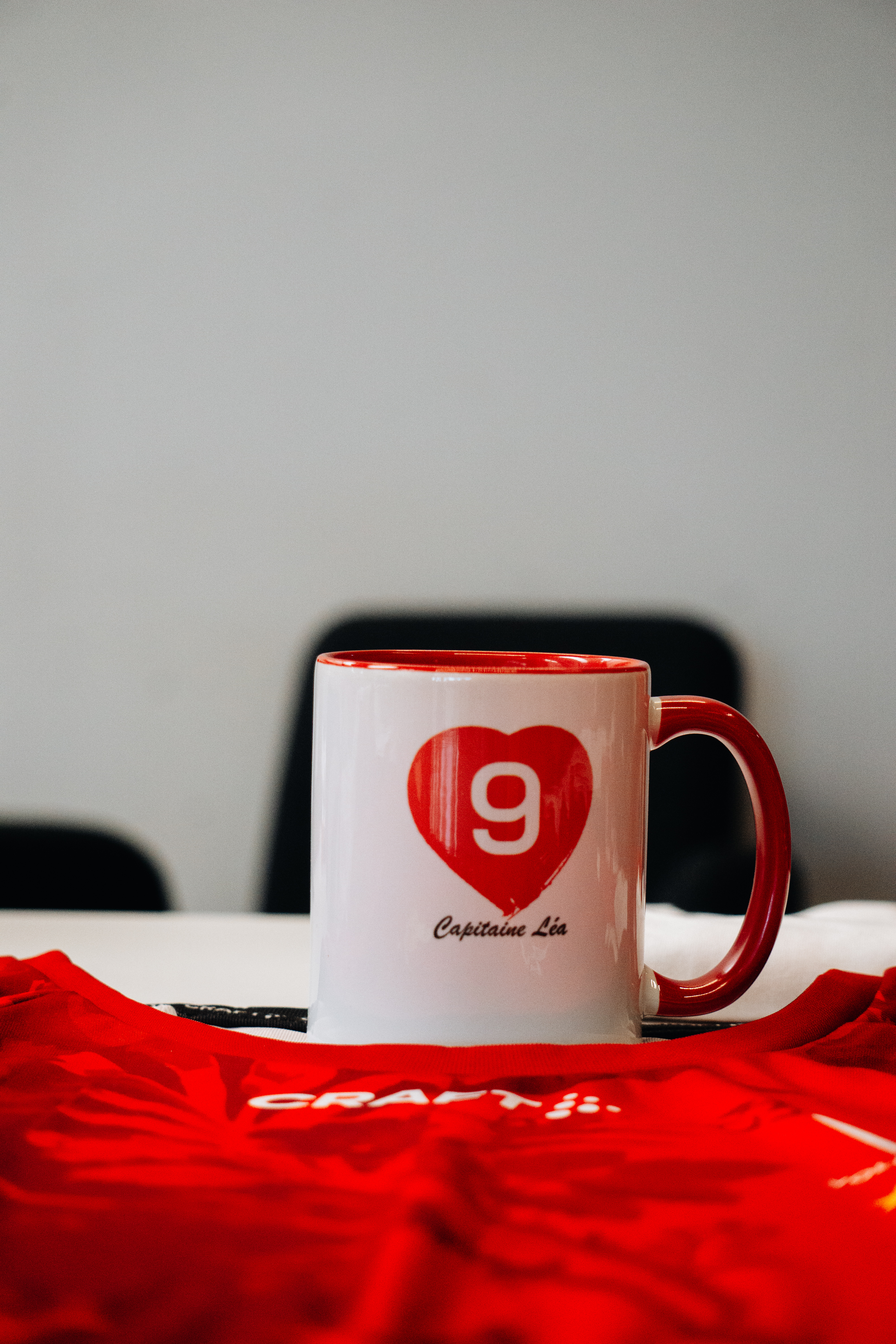 Mug "capitaine Léa" – Image 2